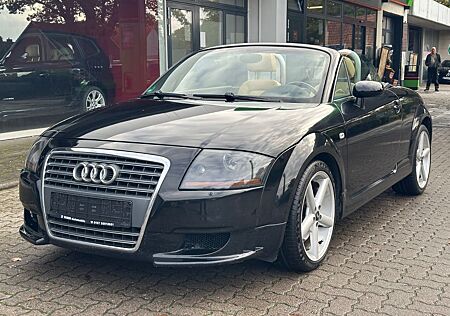 Audi TT 1.8 T Roadster LEDER/ TÜV/ SITZHZG/ BOSE