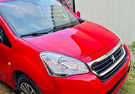 Peugeot Partner Tepee Tepee Active BlueHDi 120 S/S A...