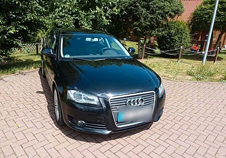 Audi A3 Sportback Quattro ***Neuer Motor***