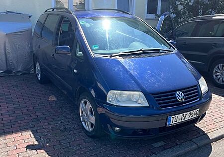 VW Sharan Volkswagen 1.9TDI Comfortline Family Comfortline...
