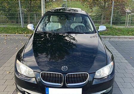 BMW 330d xDrive Coupé Edition Exclusive Edition E92