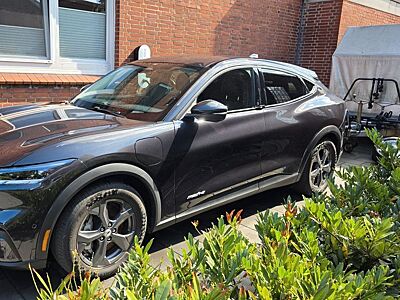 Ford Mustang Mach E ; Leder; B&O Soundsystem