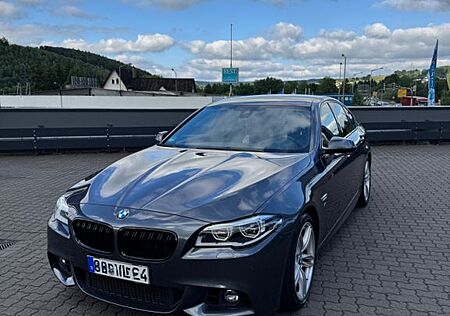 BMW 530d |Automatik|Leder|Scheckheft|Garagenwagen