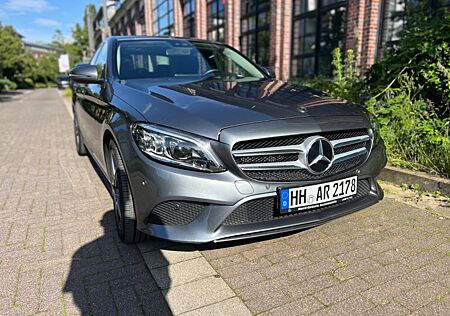 Mercedes-Benz C 180 Autom. - Top gepflegt + AMG Felgen