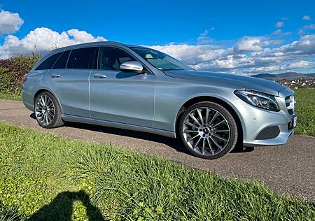 Mercedes-Benz C 200 T AVANTGARDE AVANTGARDE