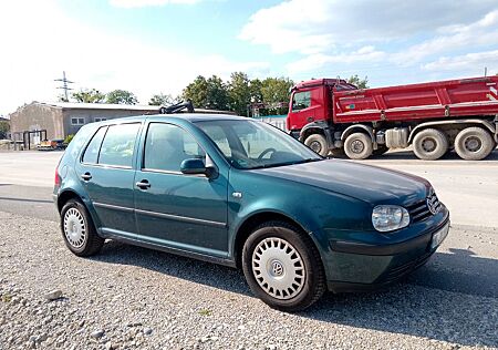 VW Golf Volkswagen 1.4 Basis Variant Basis