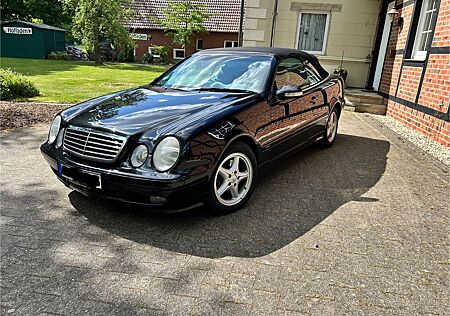 Mercedes-Benz CLK 200 K ELEGANCE final edition Elegance