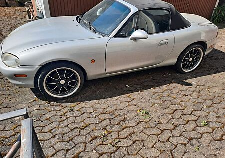 Mazda MX-5 1.6 16V