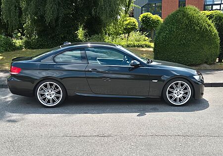 BMW 320i Coupé -