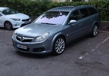 Opel Vectra 1.9 CDTI Cosmo Plus 110kW Automatik C...