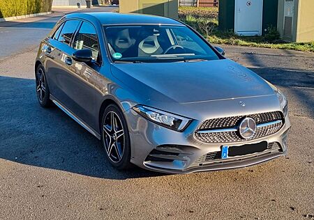 Mercedes-Benz A 180 - AMG-Line Night Paket