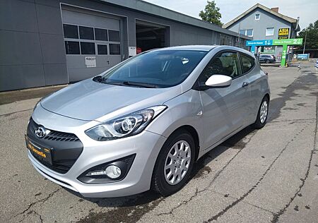 Hyundai i30 Coupe Classic+32000 km+1.HD+TÜV/NEU+GARANTIE