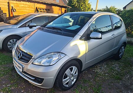 Mercedes-Benz A 160 CDI BLUEEFFICIENCY * KLIMA/NAVI/SHZ/MFL *