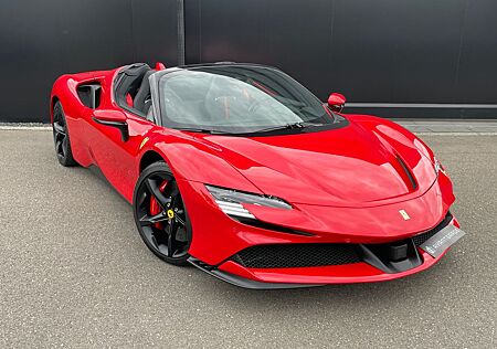 Ferrari SF90 SPIDER LIFT LED CARBON JBL TWOTONE KAMERA