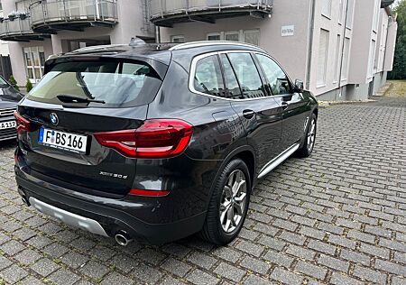 BMW X3 xDrive30d xLine AT xLine