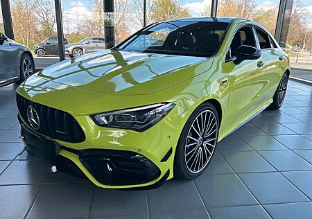 Mercedes-Benz CLA 45 AMG 4Matic Pano 360°