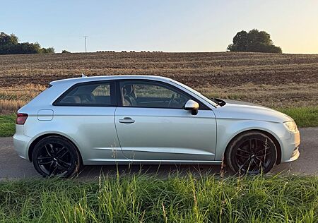Audi A3 2.0 TDI clean diesel S line S line