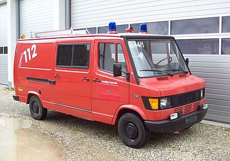 Mercedes-Benz 310 Feuerwehrfahrzeug TSF Diff.Sperre T1