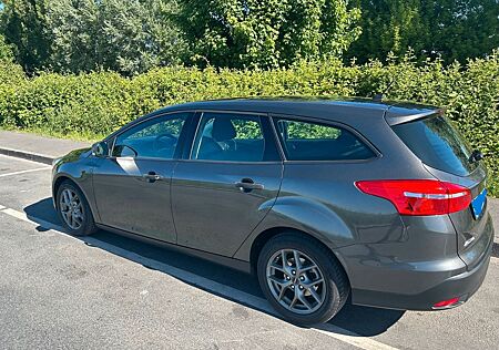 Ford Focus 1,0 EcoBoost 74kW Turnier -