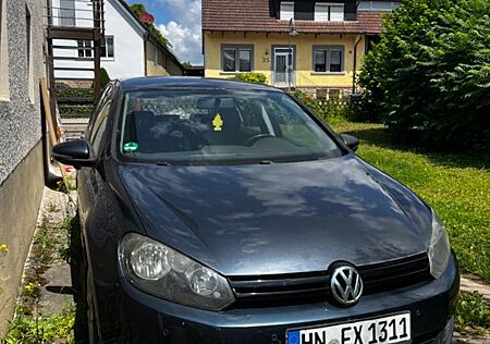 VW Golf Volkswagen 2.0 TDI DPF Kombilimousine / 235/45ZR17