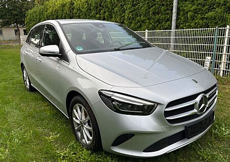 Mercedes-Benz B 200 ~ BEHINDERTENUMBAU ~NAVI~PDC~38TKm~
