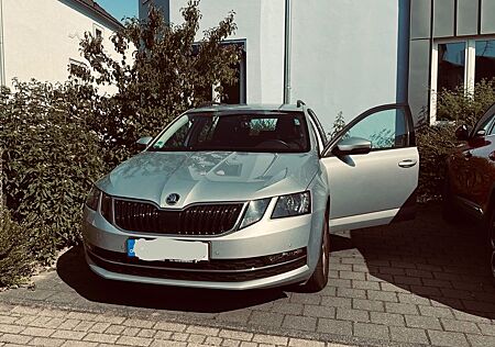 Skoda Octavia COMBI mit Garantie