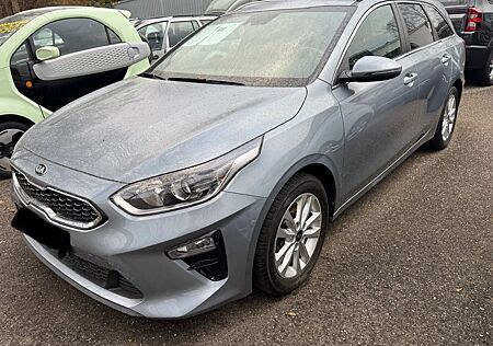 Kia Cee'd / Ceed 1.4 T-GDI Platinum Edition Spor...