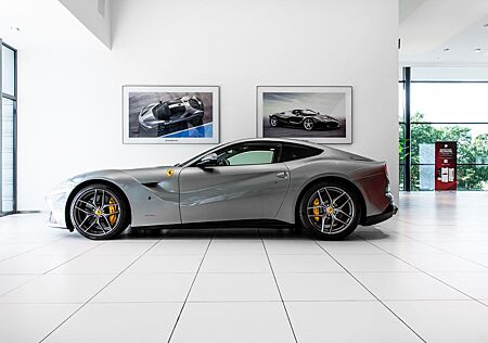 Ferrari F12 berlinetta ~ Munsterhuis~