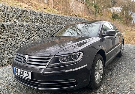 VW Phaeton Volkswagen 3.0 V6 TDI lang 4MOT. Tiptronic 4-Si...