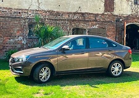 Lada Vesta 1.6 Luxus_Autogas LPG_Scheckheft gepf.