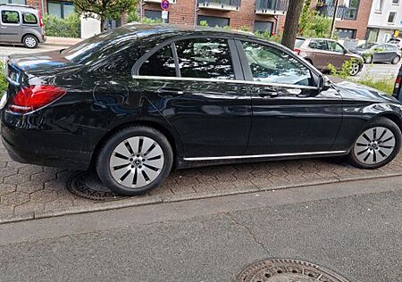 Mercedes-Benz C 220 d 4MATIC Autom. -