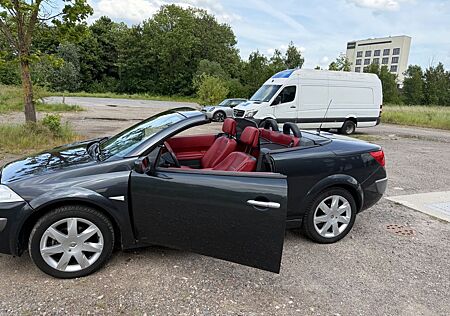 Renault Megane Coupé-Cabriolet Privilege 2.0 16V Exp...