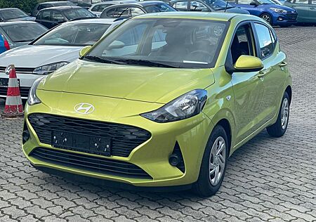 Hyundai i10 1.2 / Navi / KAMERA / KLIMA,ZV,PDC,5J Garan