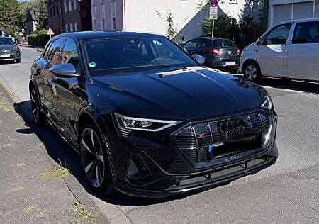 Audi e-tron S quattro S