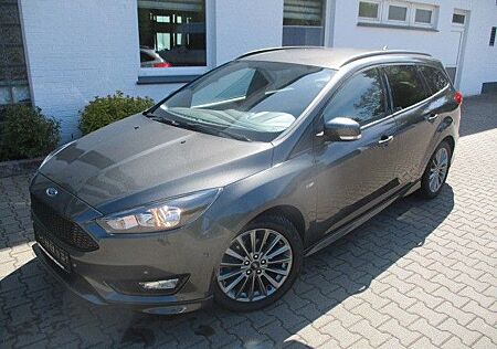 Ford Focus Turnier ST-Line AHK Navi SHZ LRH Alu+Allwe