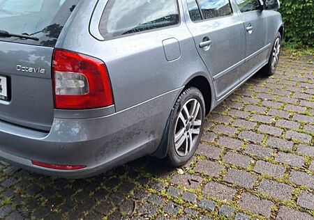 Skoda Octavia 1.6 TDI Ambition Combi Ambition