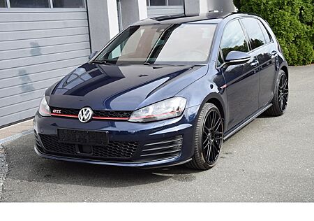 VW Golf Volkswagen GTI VII 2,0 TSI BMT Bi-Xenon Navi 19 Zoll