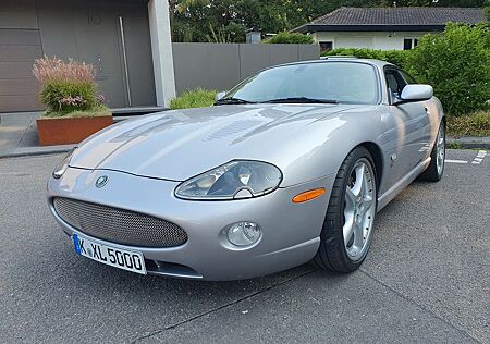 Jaguar XKR Coupé