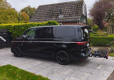 VW T7 Multivan Volkswagen 2,0 TDI Style Lang NP 76500€ DCC