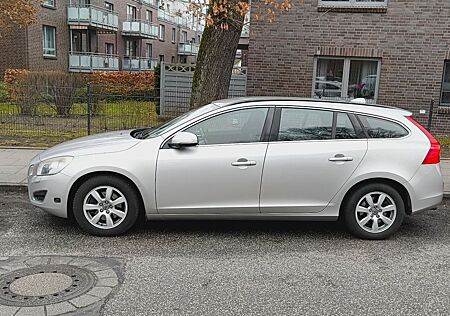 Volvo V60 T4 Geartronic Powershift Momentum Momentum