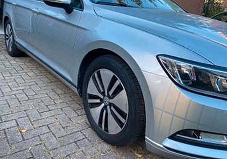 VW Passat Variant Volkswagen 1.6 TDI BMT Comfortline Varia...
