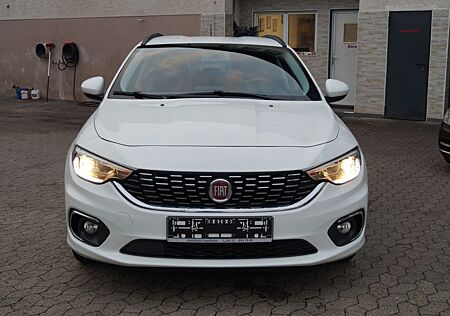 Fiat Tipo Lounge Klimaau Navi Kamera SHZ PDC Tempomat