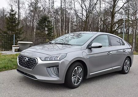 Hyundai Ioniq 1.6l GDi PLUG-IN HYBRID -
