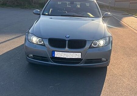 BMW 330d E90