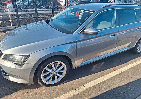 Skoda Superb 2.0 TDI Ambition Combi Ambition