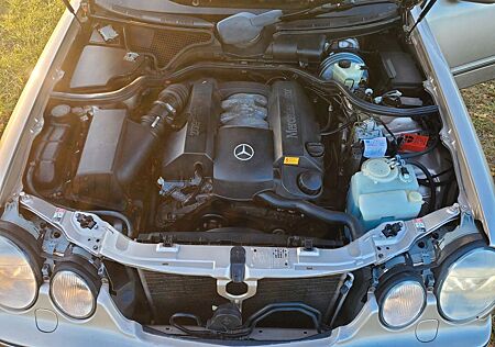 Mercedes-Benz E 320 4MATIC ELEGANCE Elegance