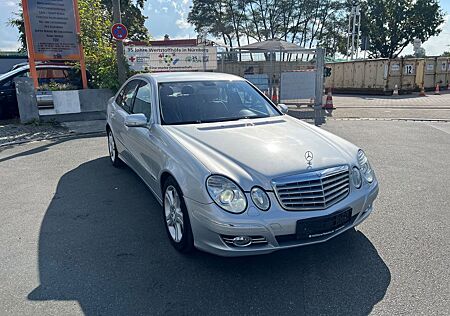 Mercedes-Benz E 320 Avantgarde Limousine Automatik Leder Navi