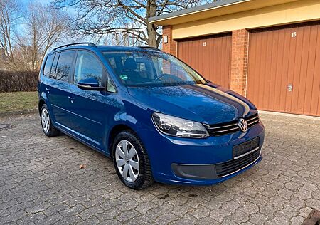 VW Touran Volkswagen 1.6 TDI DSG -