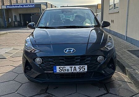Hyundai i10 1.0 Connect & Go Connect & Go