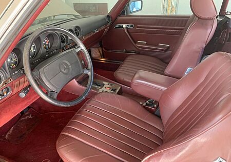 Mercedes-Benz SL 560